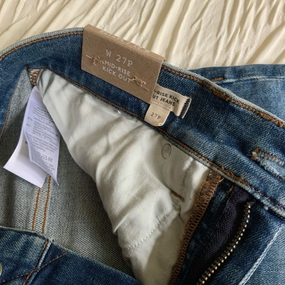 Madewell Kick Out Crop Jeans - Picture 4 of 5